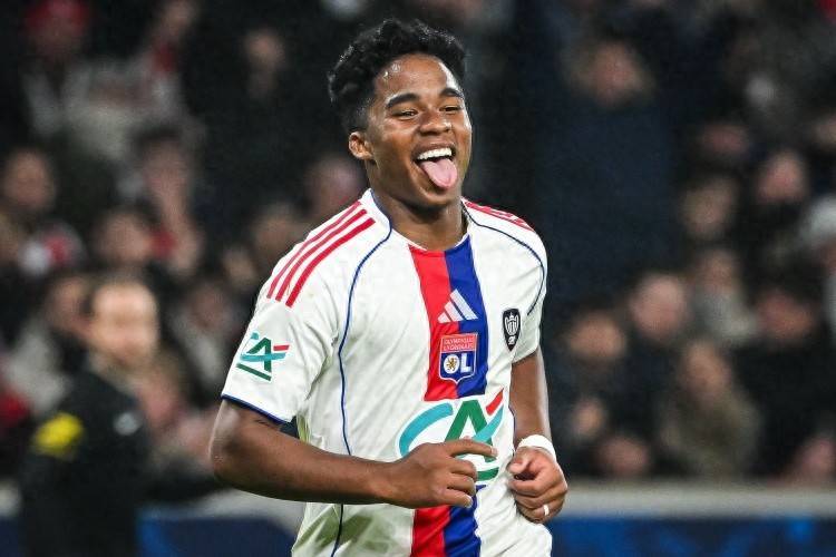 皇马前锋首次戴帽在里昂 阿隆索弃用后下课 恩德里克法甲10分发挥